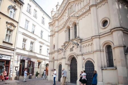 Househost Apartmeni: Podbrzezie 2/20 Krakow Dış mekan fotoğraf