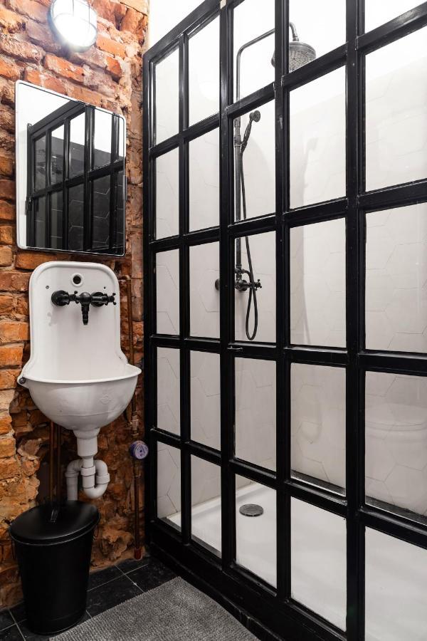 Househost Apartmeni: Podbrzezie 2/20 Krakow Dış mekan fotoğraf